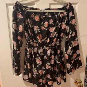 Off the shoulder flower print romper